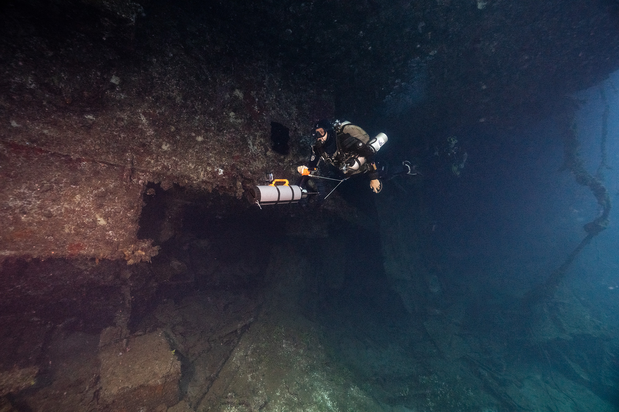 Joe Gurney explores the wreck of the Prinz Eugen at Kwajalein Atoll